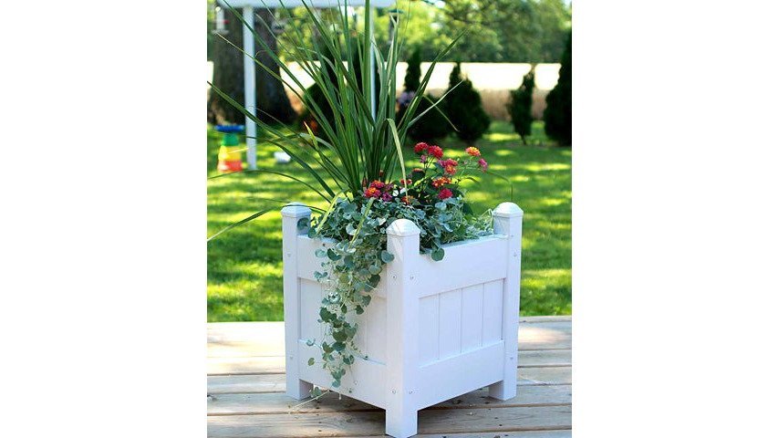 Tips for Styling Small Patio Gardens: A 2026 Guide