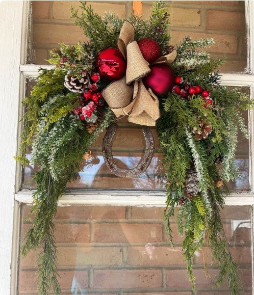 Country Rustic Horseshoe Christmas Swag Wreath - inthegardenandmore.com