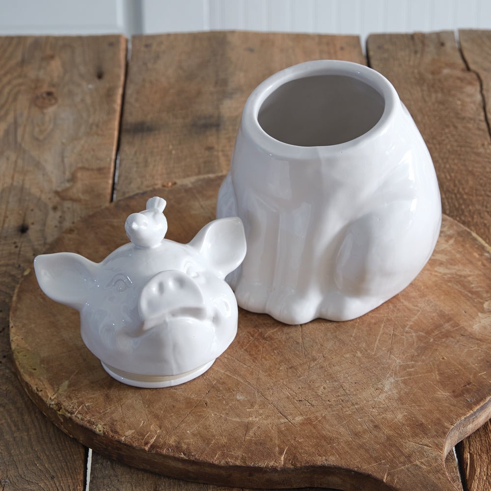 Piglet Farmhouse Style Ceramic Salt and Pepper Shakers - inthegardenandmore.com