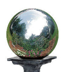 This 8” in diameter stainless steel silver gazing globe reflects the beauty of your garden all year long.
