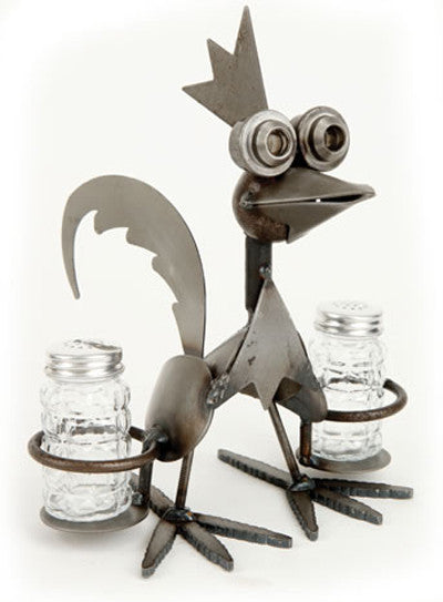 These Rooster Recycled Scrap Metal Handcrafted Salt and Pepper Shakers are fun and functional and great for indoor and outdoor events.